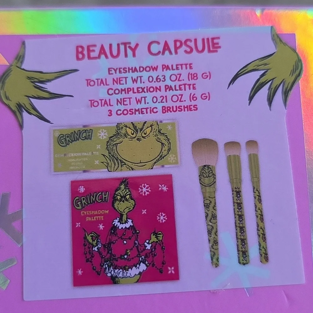 🩷🩷The Grinch Beauty Capsule Make-up gift set 🩷🩷